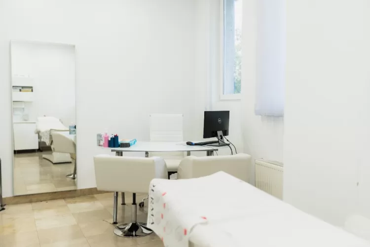 Centrul de Excelență în Dermatologie și Medicină Estetică DermaLife București